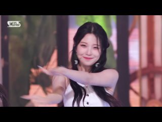 fromis 9 - stay this way (baek ji heon fancam) stay this way (fromis 9 baek ji heon facecam) @sbs inkigayo 2022 07 03